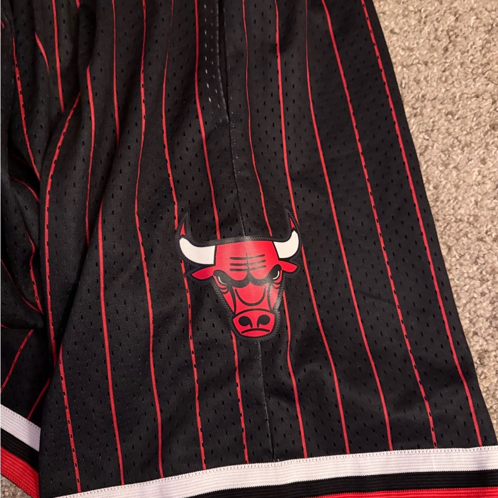 Mitchell & Ness Black and Red Chicago Bulls Athletic Shorts - Picture 4 of 4